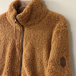 Camel brown fleece jacket with zipper
